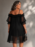 Minivestido Negro con Hombros al Aire