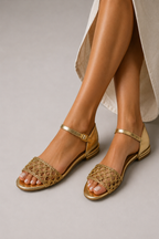Sandalias planas con tobillera