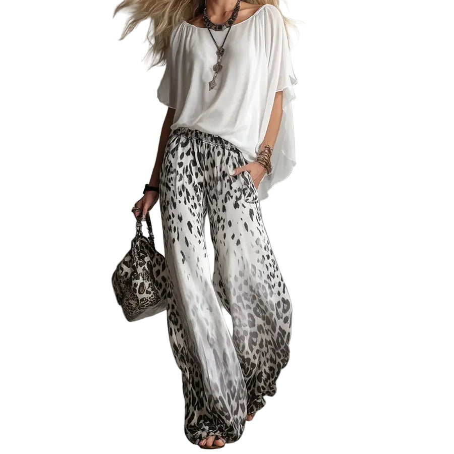 Conjunto holgado con blusa y pantalones anchos estampados